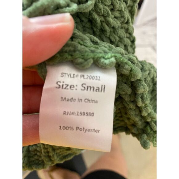 Pink Lilly Chenille Sweater Size Small - Picture 9 of 9